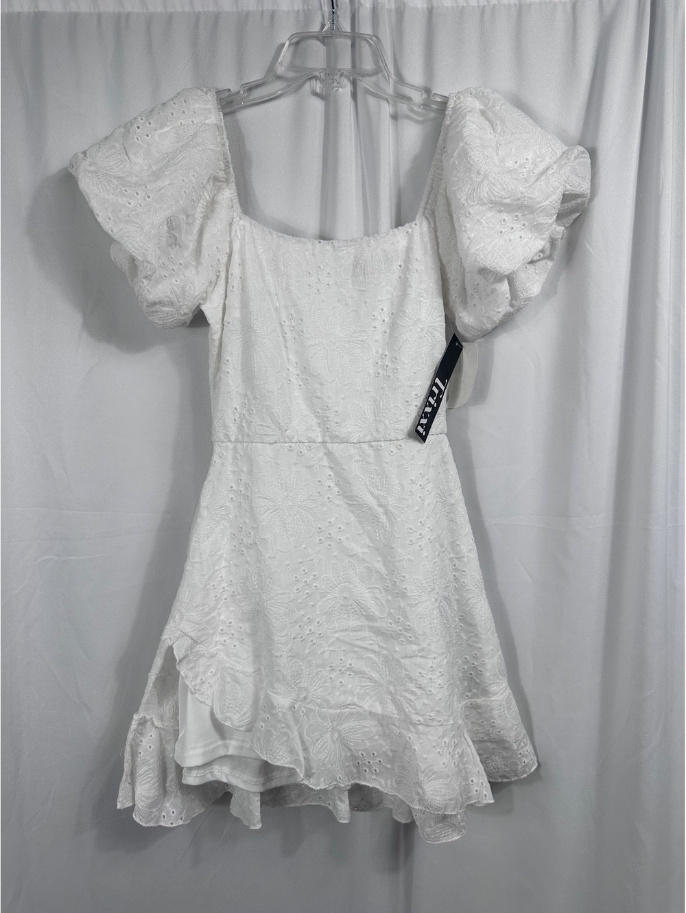 Trixxi White Puff Sleeve Embroidered Dress Size Small